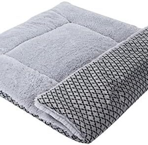 Vejaoo Dog Bed Mat Washable Cat Cushion Soft Premium Plush Dogs Mattress Sofa Dual Purpose Clearance for Small/Medium/Large Dog XZ014 (L (90 * 70CM), Short Plush Grey)